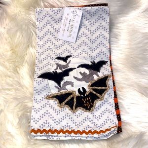 Isaac Mizrahi Halloween Towels 2 PC